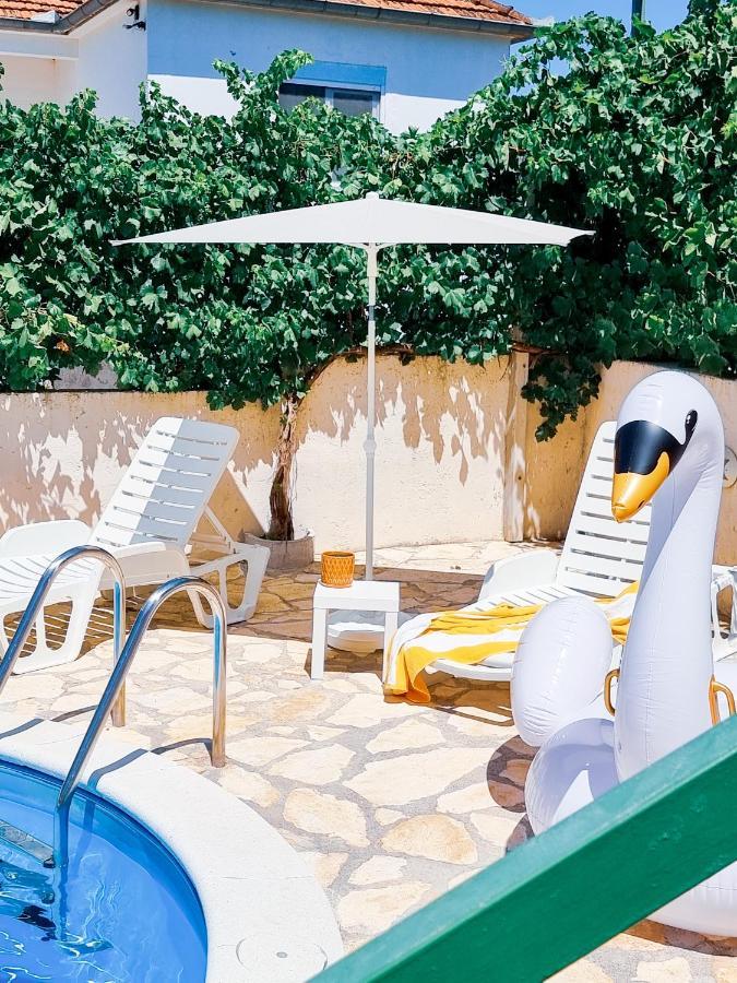 Guesthouse Dila Galovac  Zewnętrze zdjęcie