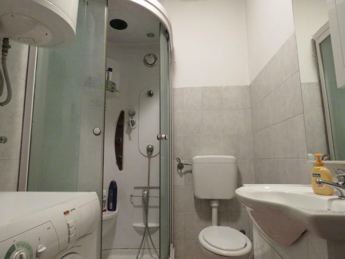 Guesthouse Dila Galovac  Zewnętrze zdjęcie